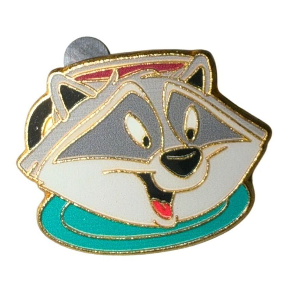 Disney Shanghai Resort Meeko Raccoon Pocahontas Teacup Trading Pin Princess Cup
